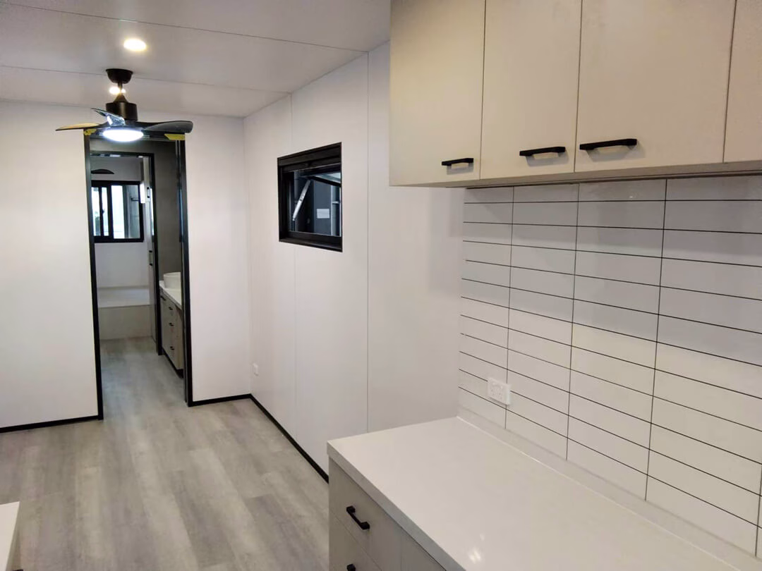 40ft Shipping Container Home - Image 5