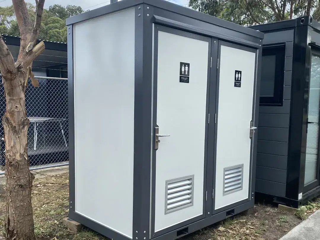 Essential Toilet Block - Image 4